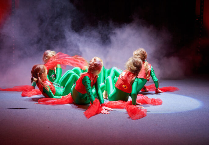 Manegenzauber im Winter: BuraTINA – eine Weihnachtsgeschichte